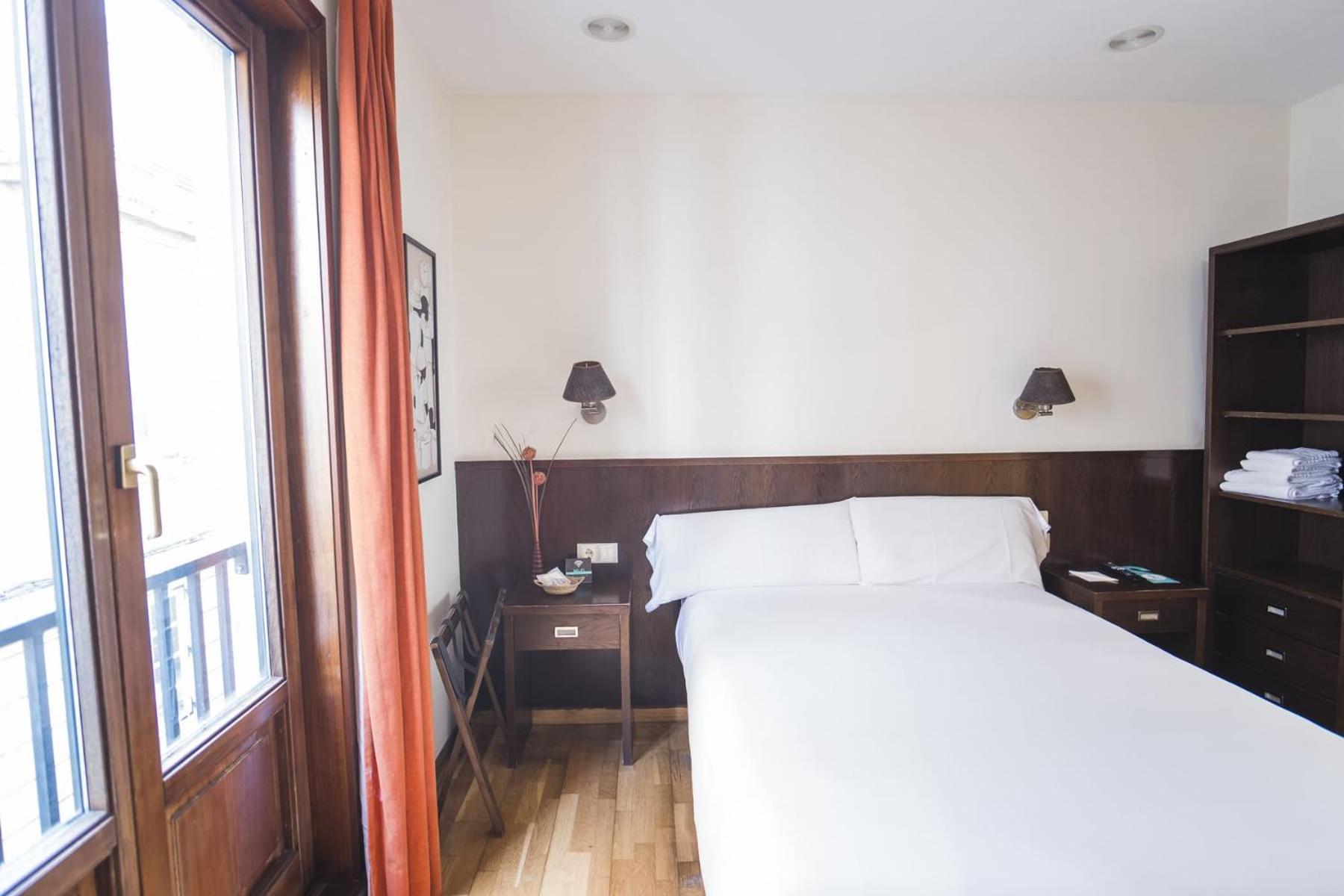 Hotel Alda Algalia Santiago de Compostela Bagian luar foto