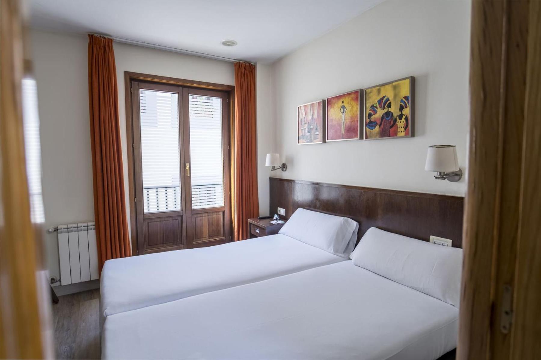 Hotel Alda Algalia Santiago de Compostela Bagian luar foto