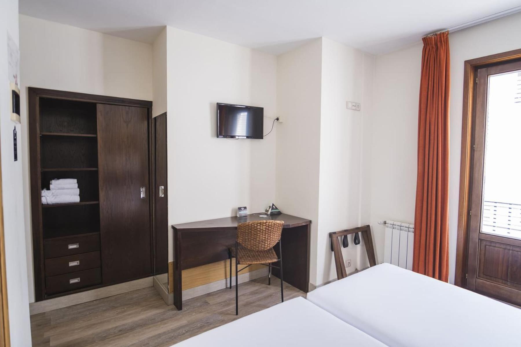 Hotel Alda Algalia Santiago de Compostela Bagian luar foto